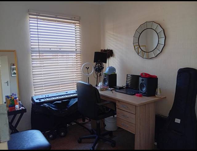 2 BEDROOM TOWNHOUSE FOR SALE IN DAWN PARK